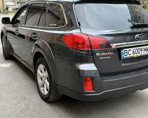 Сірий Субару Аутбек, об'ємом двигуна 2.46 л та пробігом 208 тис. км за 9000 $, фото 7 на Automoto.ua