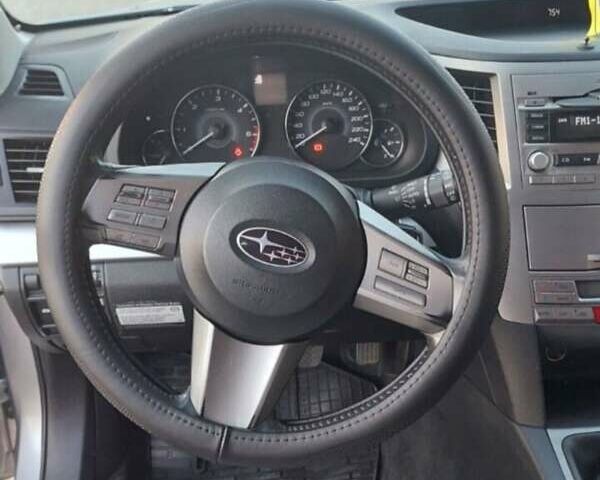 Серый Субару Аутбек, объемом двигателя 2 л и пробегом 245 тыс. км за 8300 $, фото 13 на Automoto.ua