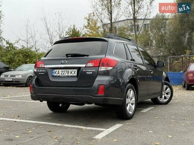 Серый Субару Аутбек, объемом двигателя 2 л и пробегом 350 тыс. км за 6900 $, фото 4 на Automoto.ua