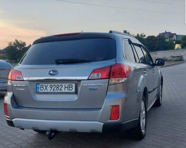 Серый Субару Аутбек, объемом двигателя 2 л и пробегом 245 тыс. км за 8300 $, фото 8 на Automoto.ua