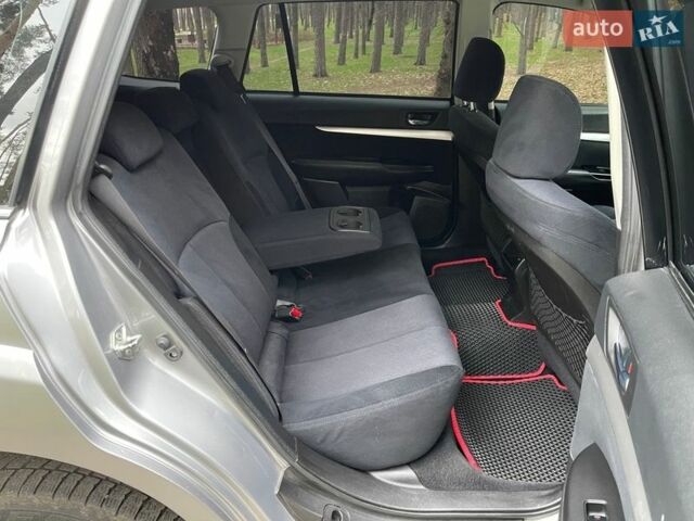 Серый Субару Аутбек, объемом двигателя 2.5 л и пробегом 200 тыс. км за 8999 $, фото 29 на Automoto.ua