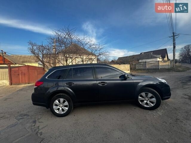 Серый Субару Аутбек, объемом двигателя 2.46 л и пробегом 160 тыс. км за 9000 $, фото 7 на Automoto.ua