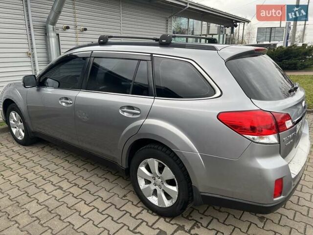 Сірий Субару Аутбек, об'ємом двигуна 2.46 л та пробігом 225 тис. км за 10300 $, фото 3 на Automoto.ua
