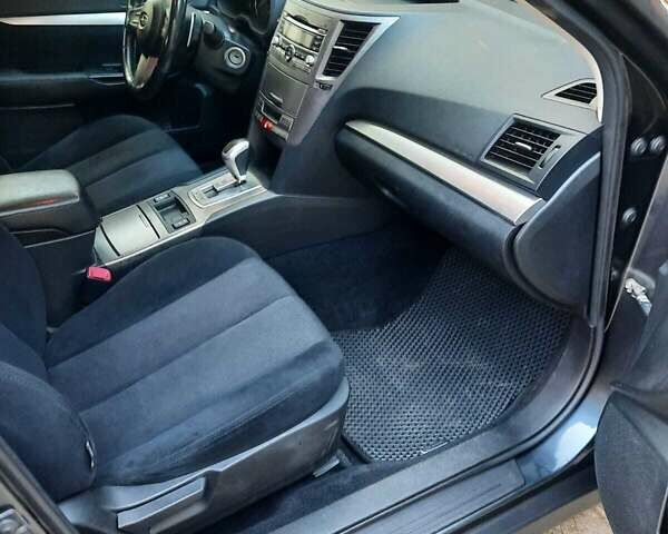 Серый Субару Аутбек, объемом двигателя 2.46 л и пробегом 194 тыс. км за 8500 $, фото 16 на Automoto.ua