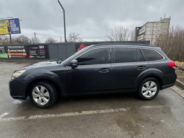 Сірий Субару Аутбек, об'ємом двигуна 2 л та пробігом 299 тис. км за 4850 $, фото 1 на Automoto.ua