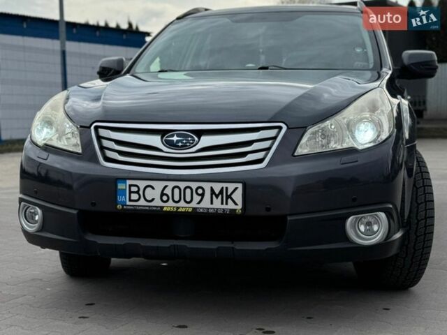 Серый Субару Аутбек, объемом двигателя 2.5 л и пробегом 219 тыс. км за 7900 $, фото 2 на Automoto.ua