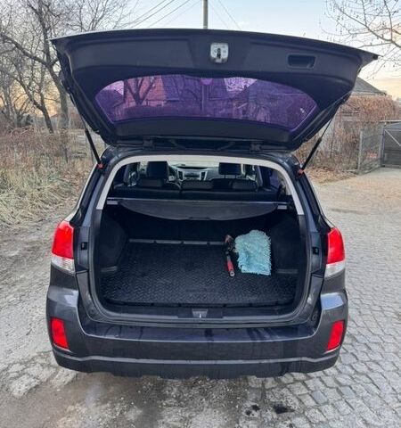 Серый Субару Аутбек, объемом двигателя 2.46 л и пробегом 189 тыс. км за 8700 $, фото 9 на Automoto.ua