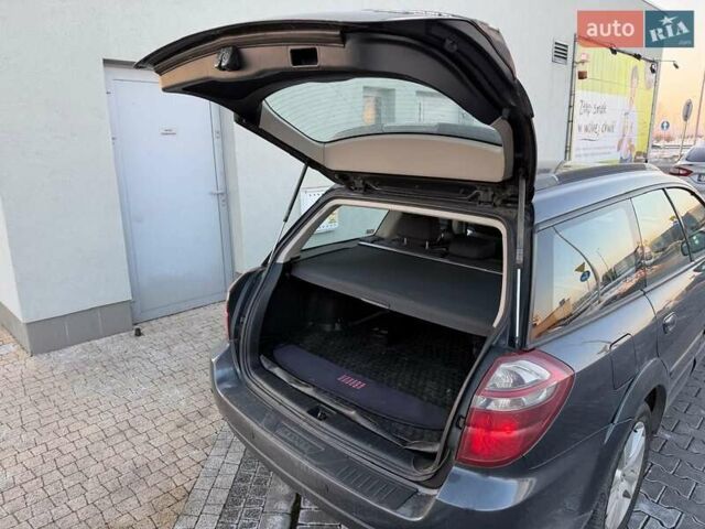 Серый Субару Аутбек, объемом двигателя 2.46 л и пробегом 303 тыс. км за 3300 $, фото 22 на Automoto.ua