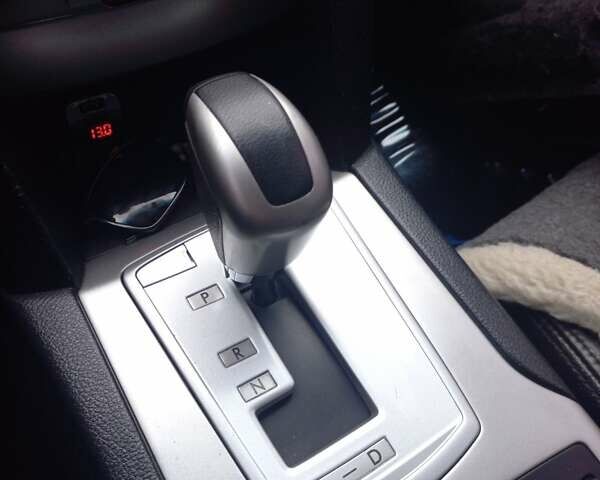 Сірий Субару Аутбек, об'ємом двигуна 2.46 л та пробігом 270 тис. км за 8600 $, фото 14 на Automoto.ua