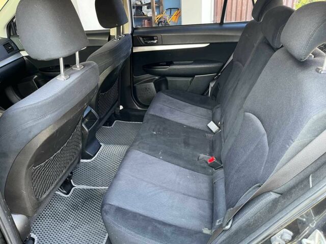 Серый Субару Аутбек, объемом двигателя 2.5 л и пробегом 239 тыс. км за 8000 $, фото 13 на Automoto.ua