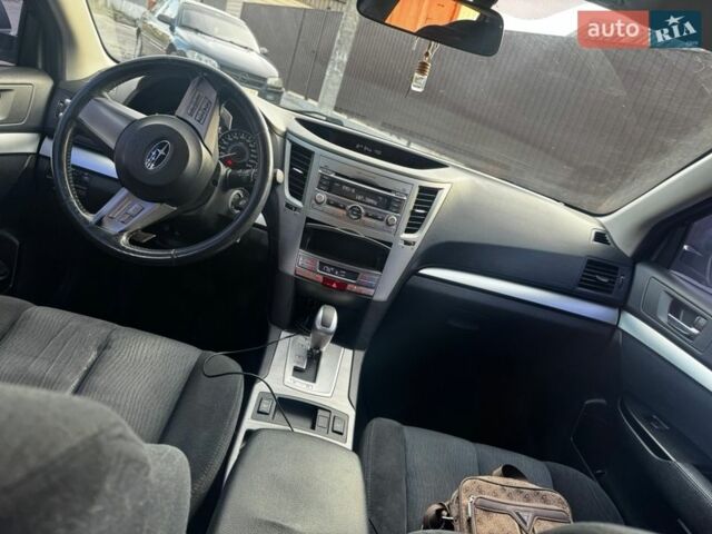 Серый Субару Аутбек, объемом двигателя 2.46 л и пробегом 160 тыс. км за 9000 $, фото 17 на Automoto.ua