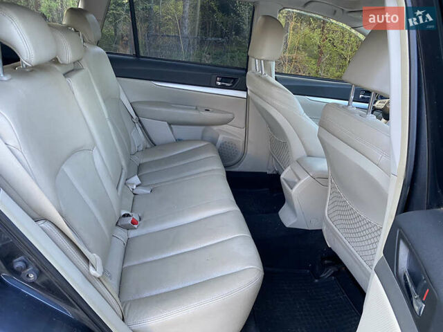 Сірий Субару Аутбек, об'ємом двигуна 2 л та пробігом 250 тис. км за 7600 $, фото 11 на Automoto.ua