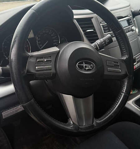 Сірий Субару Аутбек, об'ємом двигуна 2.46 л та пробігом 206 тис. км за 6700 $, фото 16 на Automoto.ua