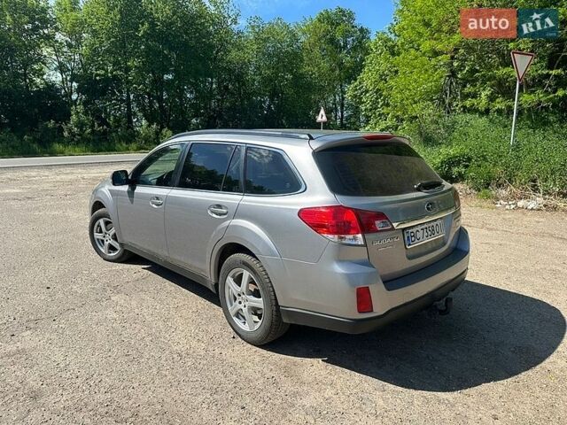 Сірий Субару Аутбек, об'ємом двигуна 2 л та пробігом 307 тис. км за 6499 $, фото 17 на Automoto.ua
