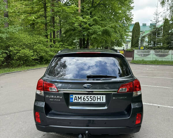 Сірий Субару Аутбек, об'ємом двигуна 2.46 л та пробігом 200 тис. км за 8700 $, фото 6 на Automoto.ua