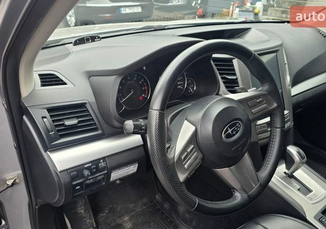 Серый Субару Аутбек, объемом двигателя 2.46 л и пробегом 225 тыс. км за 8900 $, фото 10 на Automoto.ua