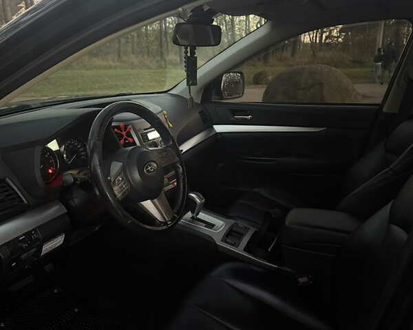 Серый Субару Аутбек, объемом двигателя 2.46 л и пробегом 198 тыс. км за 8750 $, фото 14 на Automoto.ua