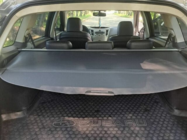 Сірий Субару Аутбек, об'ємом двигуна 2.4 л та пробігом 207 тис. км за 9200 $, фото 7 на Automoto.ua