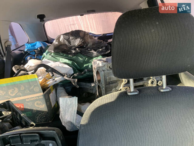 Серый Субару Аутбек, объемом двигателя 2 л и пробегом 1 тыс. км за 3000 $, фото 13 на Automoto.ua