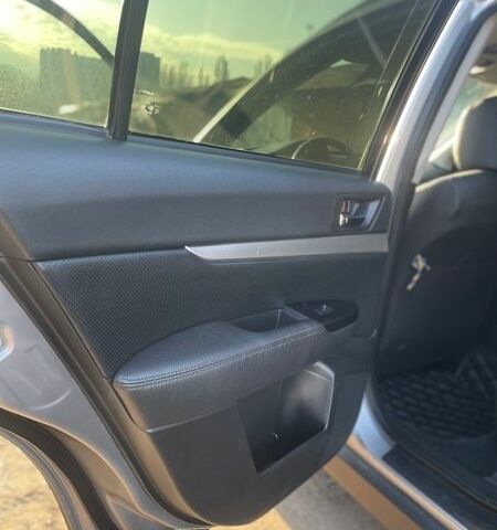 Сірий Субару Аутбек, об'ємом двигуна 2.46 л та пробігом 247 тис. км за 10000 $, фото 11 на Automoto.ua