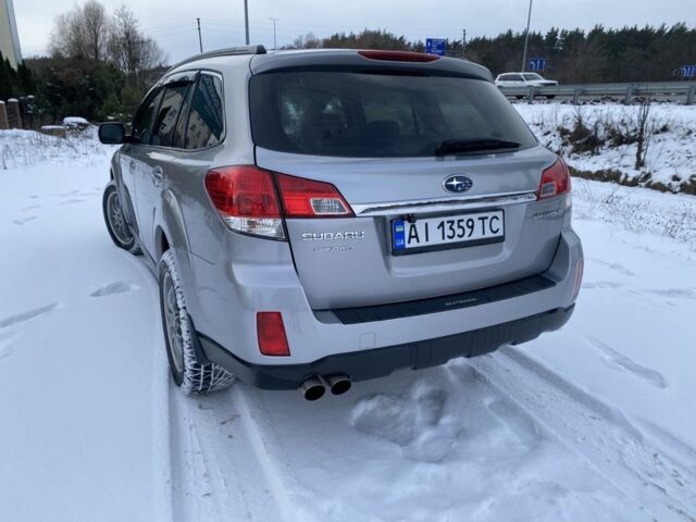 Сірий Субару Аутбек, об'ємом двигуна 2.5 л та пробігом 175 тис. км за 10500 $, фото 5 на Automoto.ua