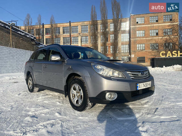 Сірий Субару Аутбек, об'ємом двигуна 2 л та пробігом 283 тис. км за 7600 $, фото 5 на Automoto.ua