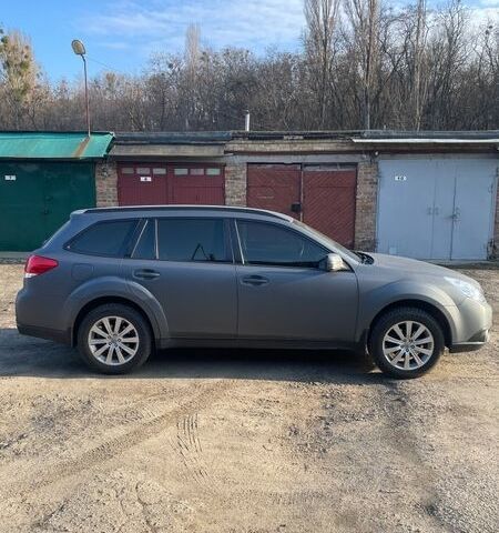 Сірий Субару Аутбек, об'ємом двигуна 2.46 л та пробігом 247 тис. км за 10000 $, фото 6 на Automoto.ua