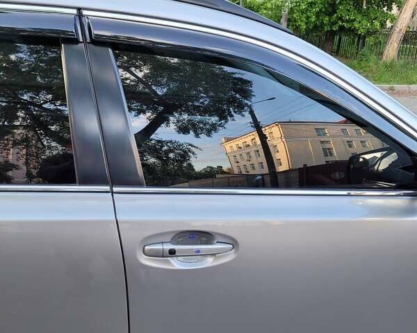 Серый Субару Аутбек, объемом двигателя 2.46 л и пробегом 155 тыс. км за 11900 $, фото 4 на Automoto.ua