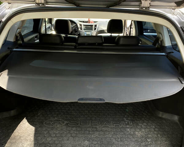 Сірий Субару Аутбек, об'ємом двигуна 2 л та пробігом 160 тис. км за 9500 $, фото 21 на Automoto.ua