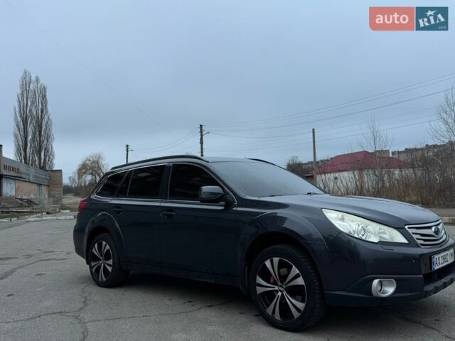 Серый Субару Аутбек, объемом двигателя 2.46 л и пробегом 250 тыс. км за 9500 $, фото 10 на Automoto.ua