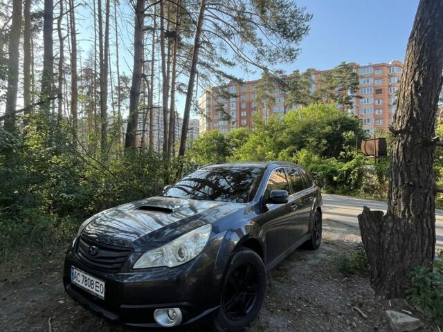 Сірий Субару Аутбек, об'ємом двигуна 2 л та пробігом 300 тис. км за 7802 $, фото 5 на Automoto.ua