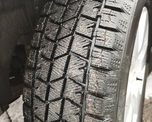 Сірий Субару Аутбек, об'ємом двигуна 2.5 л та пробігом 210 тис. км за 9999 $, фото 7 на Automoto.ua