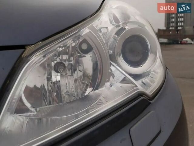 Сірий Субару Аутбек, об'ємом двигуна 2.46 л та пробігом 204 тис. км за 9800 $, фото 7 на Automoto.ua