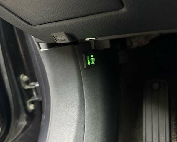 Серый Субару Аутбек, объемом двигателя 2.5 л и пробегом 318 тыс. км за 9500 $, фото 13 на Automoto.ua