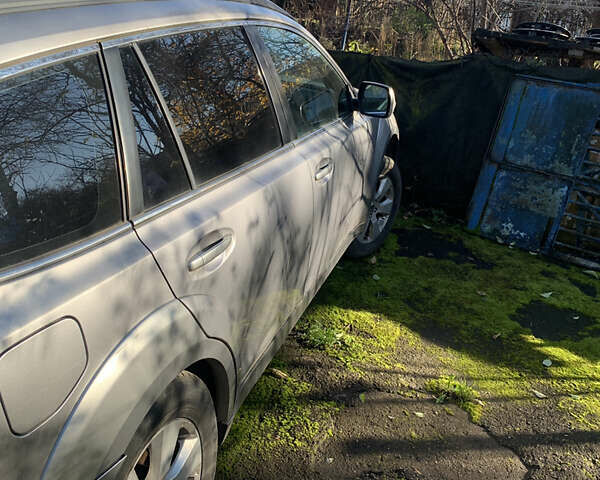 Серый Субару Аутбек, объемом двигателя 2 л и пробегом 1 тыс. км за 3000 $, фото 5 на Automoto.ua