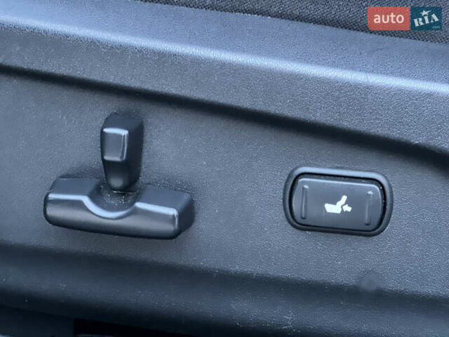Сірий Субару Аутбек, об'ємом двигуна 2.46 л та пробігом 230 тис. км за 8300 $, фото 38 на Automoto.ua
