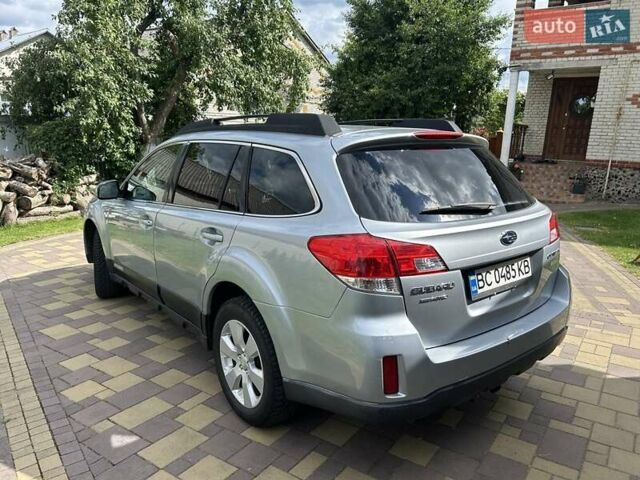 Сірий Субару Аутбек, об'ємом двигуна 2.46 л та пробігом 273 тис. км за 9250 $, фото 2 на Automoto.ua