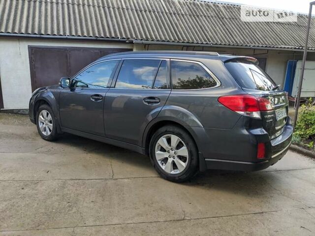 Сірий Субару Аутбек, об'ємом двигуна 2.46 л та пробігом 200 тис. км за 10200 $, фото 4 на Automoto.ua