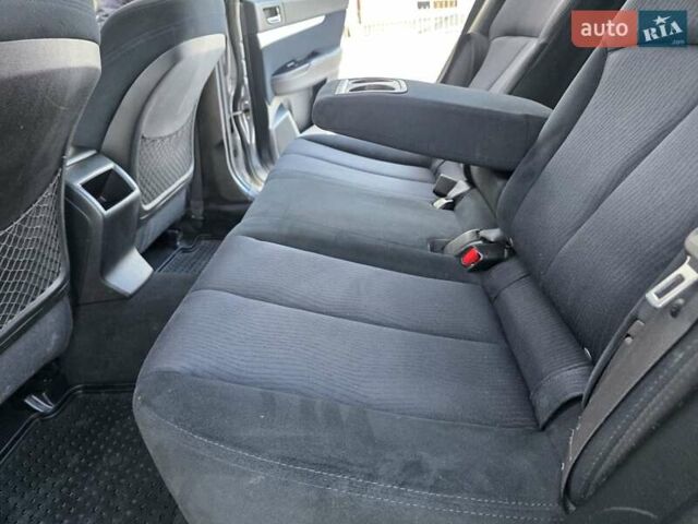 Серый Субару Аутбек, объемом двигателя 2.5 л и пробегом 219 тыс. км за 8333 $, фото 55 на Automoto.ua