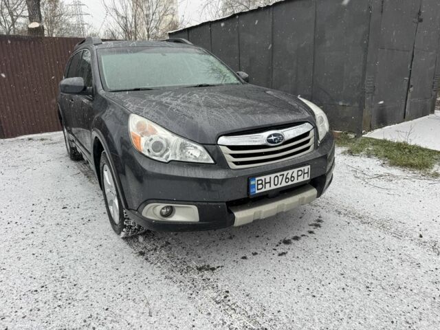 Серый Субару Аутбек, объемом двигателя 2.5 л и пробегом 300 тыс. км за 7900 $, фото 4 на Automoto.ua