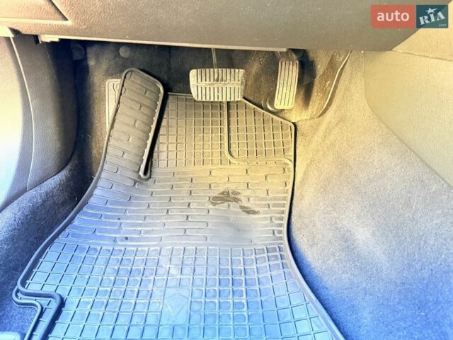 Сірий Субару Аутбек, об'ємом двигуна 2.46 л та пробігом 264 тис. км за 8500 $, фото 10 на Automoto.ua