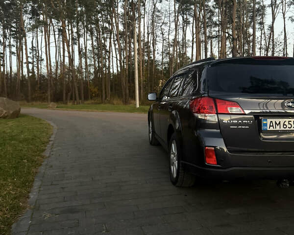 Серый Субару Аутбек, объемом двигателя 2.46 л и пробегом 198 тыс. км за 8750 $, фото 8 на Automoto.ua