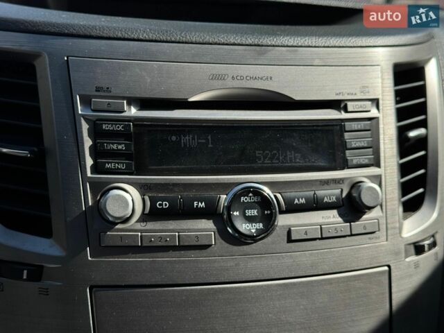 Серый Субару Аутбек, объемом двигателя 2.5 л и пробегом 297 тыс. км за 8900 $, фото 22 на Automoto.ua