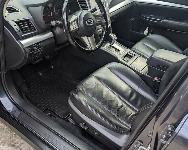 Сірий Субару Аутбек, об'ємом двигуна 2.46 л та пробігом 200 тис. км за 10200 $, фото 23 на Automoto.ua