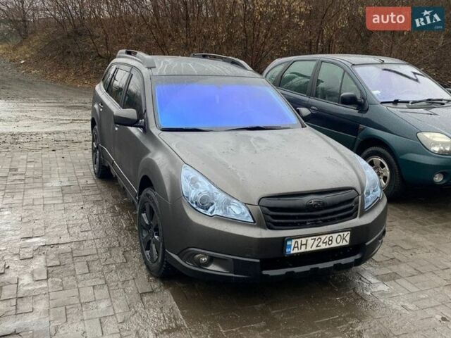 Сірий Субару Аутбек, об'ємом двигуна 2.46 л та пробігом 273 тис. км за 9500 $, фото 1 на Automoto.ua
