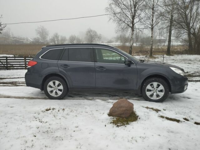 Серый Субару Аутбек, объемом двигателя 2.5 л и пробегом 210 тыс. км за 9900 $, фото 3 на Automoto.ua