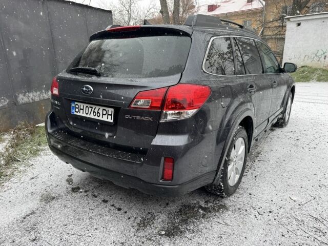 Серый Субару Аутбек, объемом двигателя 2.5 л и пробегом 300 тыс. км за 7900 $, фото 7 на Automoto.ua