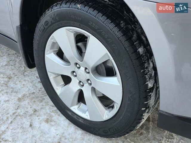 Серый Субару Аутбек, объемом двигателя 2.5 л и пробегом 219 тыс. км за 8333 $, фото 17 на Automoto.ua