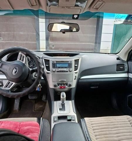 Сірий Субару Аутбек, об'ємом двигуна 2.46 л та пробігом 183 тис. км за 9000 $, фото 9 на Automoto.ua