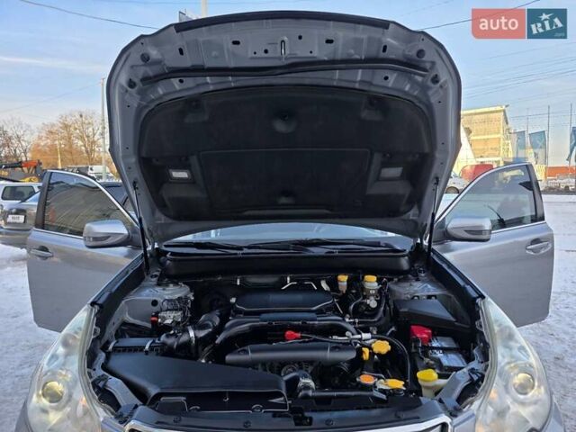 Серый Субару Аутбек, объемом двигателя 2.5 л и пробегом 219 тыс. км за 8333 $, фото 72 на Automoto.ua